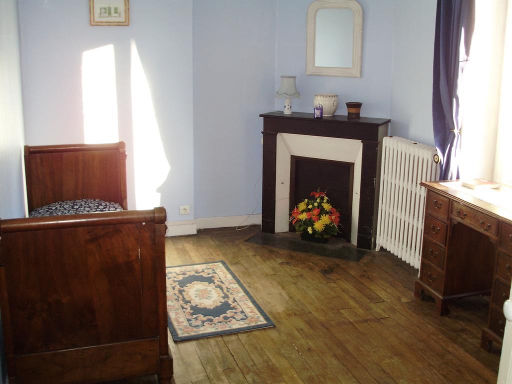 Maison Du Moulinassou Saint-Yrieix-la-Perche Kültér fotó